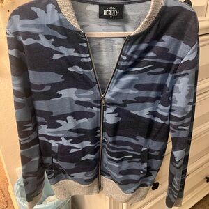 Horizon Blue Camo Zip-Up Jacket (M) New W/o Tags.